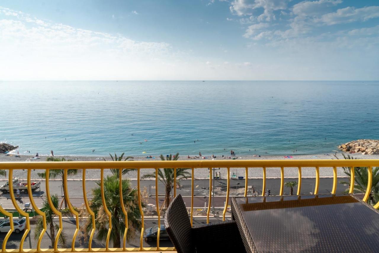 Beachfront Apartment Promenade Des Anglais Ніцца Екстер'єр фото